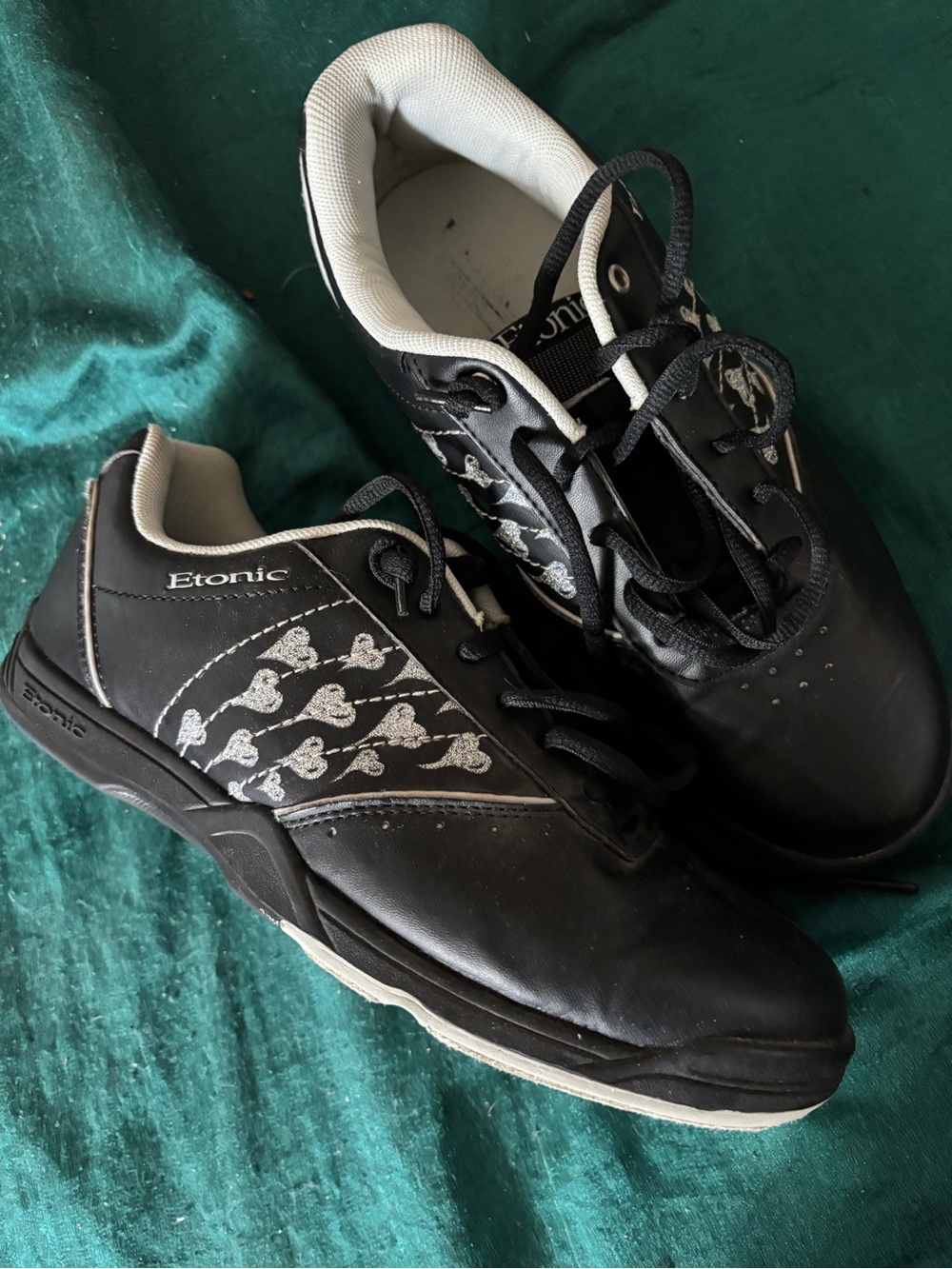 Etonic bowling shoes with hearts.  Size 9